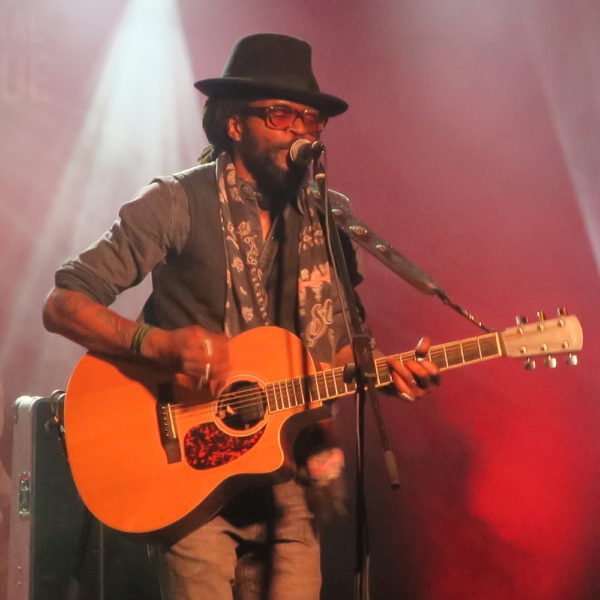 Tété Breaks Boundaries at Nuits d'Afrique