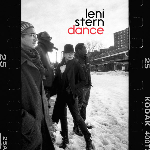 Leni Stern Talks Composing and Recording During the Pandemic