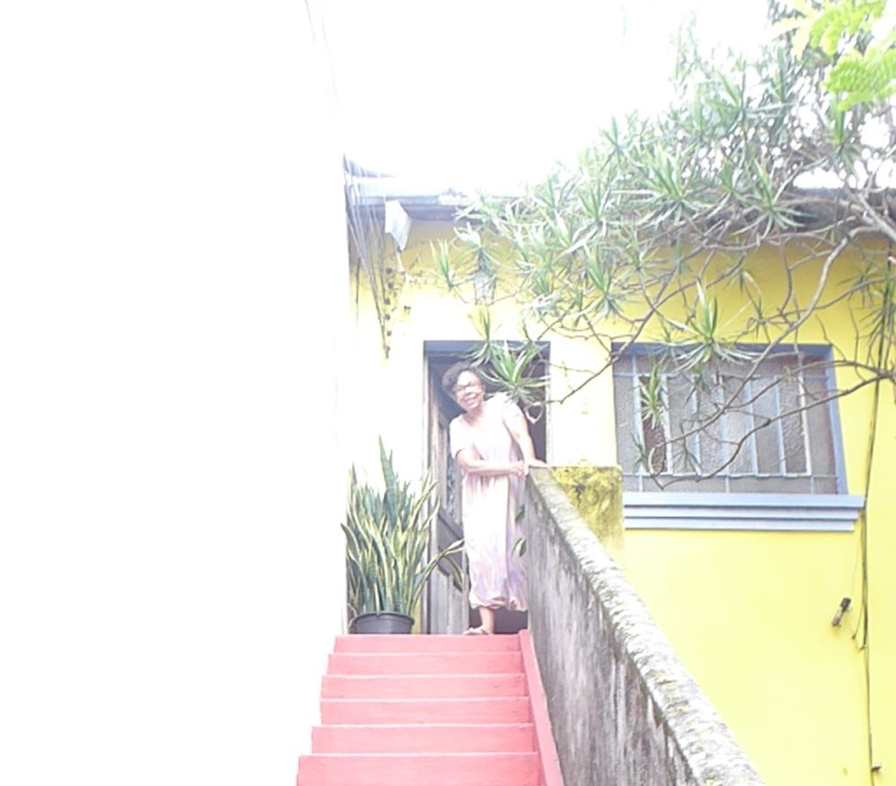 "Afro-shock-chic" singer Aricia Mess