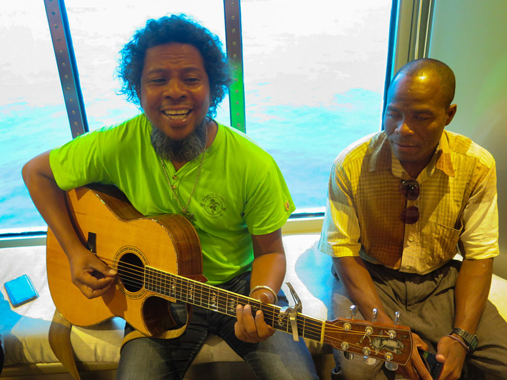 The singer Mikea at a chance encounter in Andavadoaka