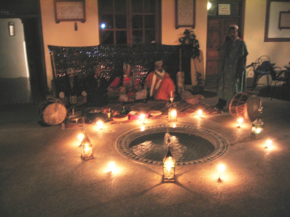 A lila in Fes (Eyre 2004)