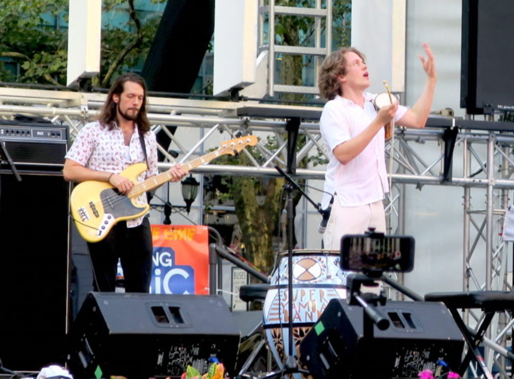 Everybody digs a talking drum solo.