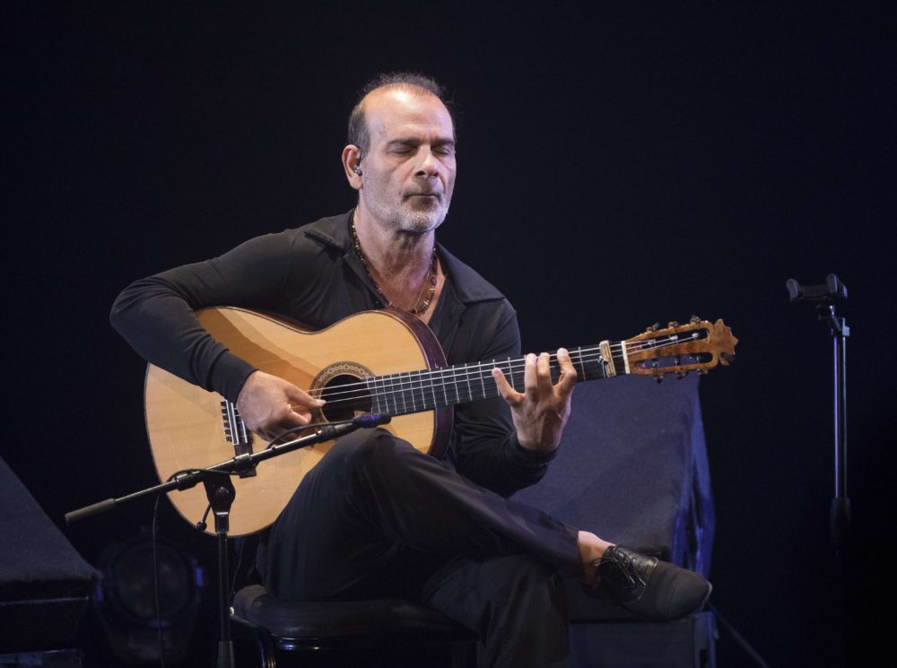 Photo by Frederique Menard Aubin