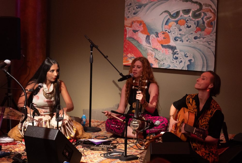 Mehrnam Rastegari – kamancheh, Camila Celin - sarod & guitar, Roshni Samlal – tabla